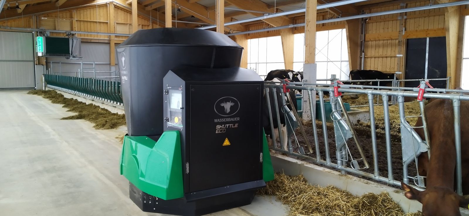 Wasserbauer Fütterungsroboter Shuttle Eco 1