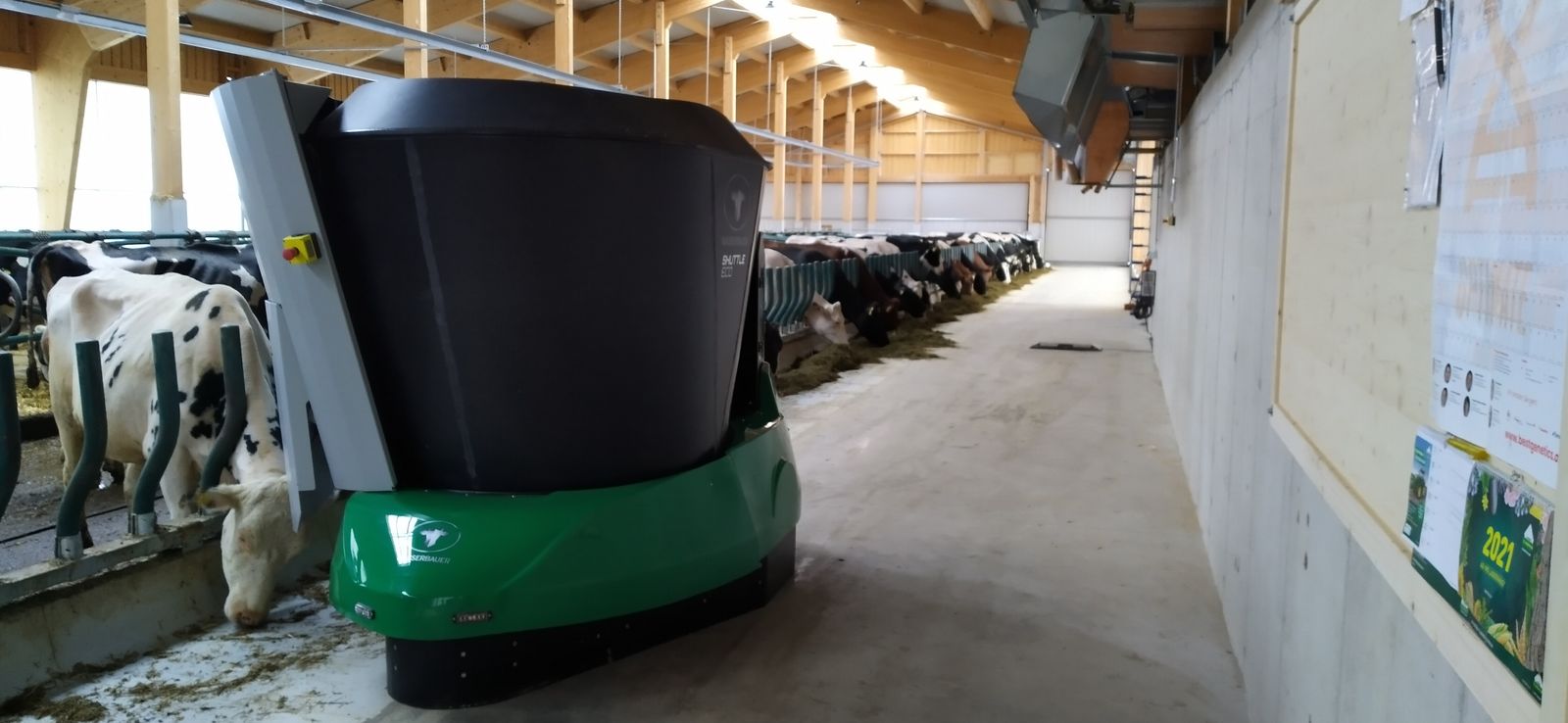 Wasserbauer Fütterungsroboter Shuttle Eco 3