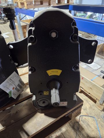 Zuidberg Frontzapfwelle Steyr Terrus, Case Optum und New