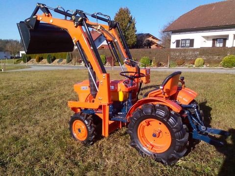 <strong>Kubota B7001 MIT FRO</strong><br />