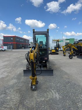 Infront YFE 25 / 3 Zylinder Yanmar Motor