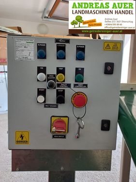 7911-a525c5e1b74538bd28e0f031bb1f1209-3163207