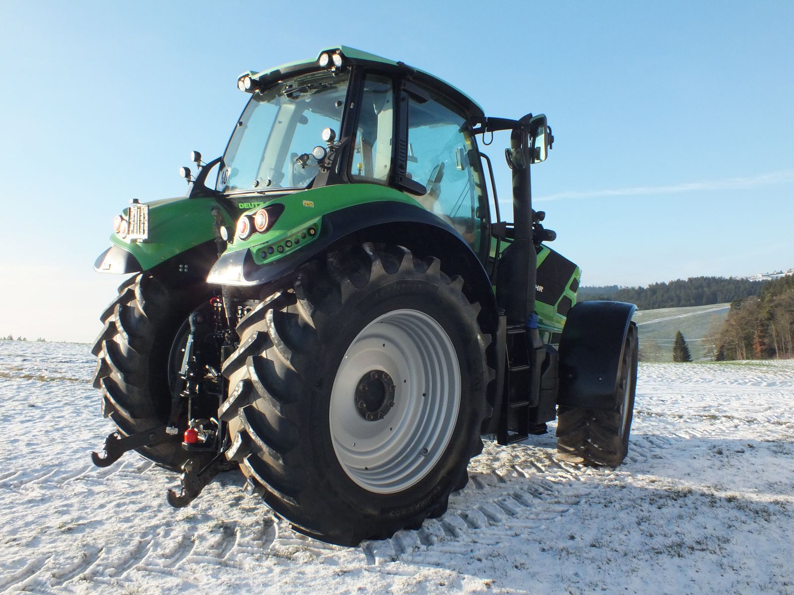 Deutz Fahr 6215 TTV 2