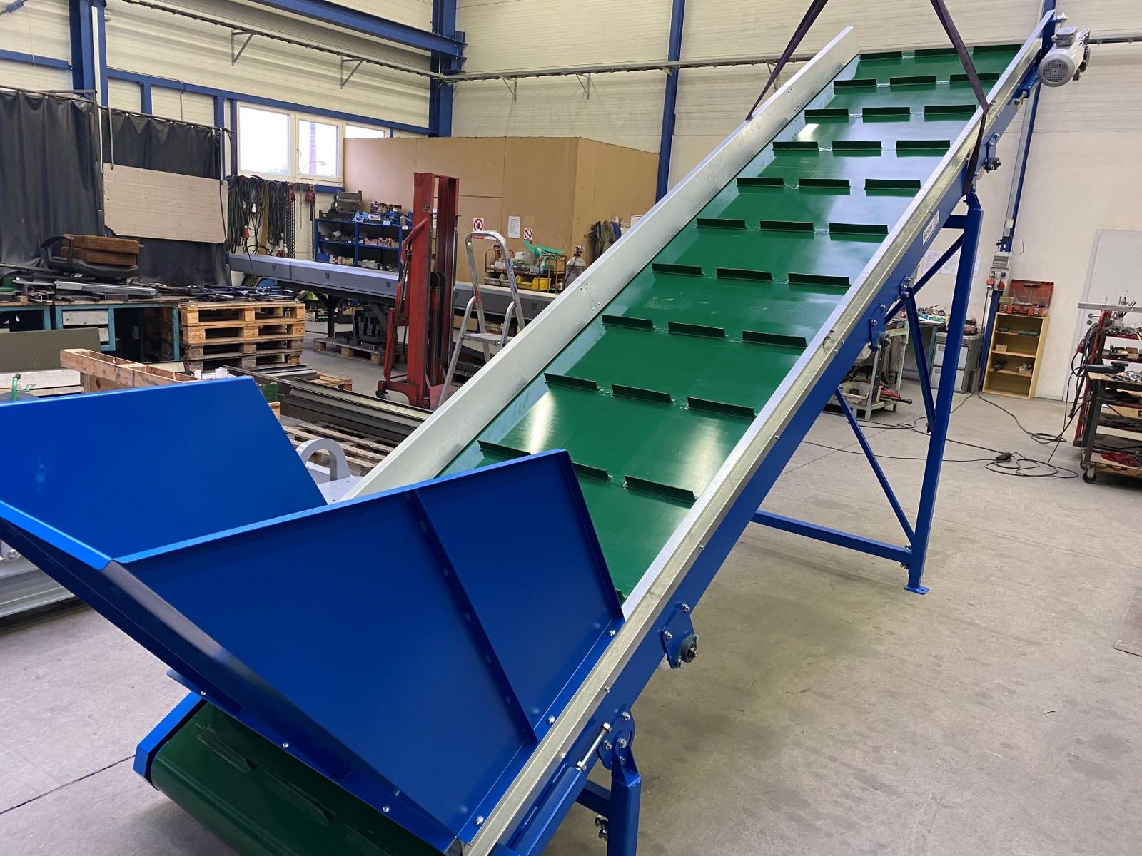 Förderbänder, Elevatoren, Schnecken 1