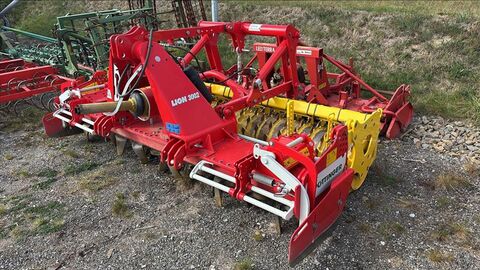 Pöttinger LION 3002