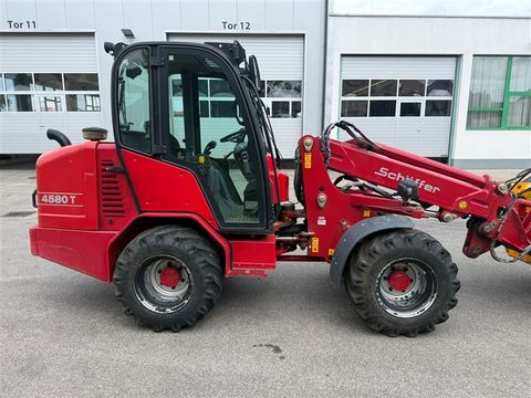 Schäffer 4580 T mit Kabine