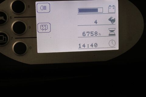 8021-09ccc16bf21c4503b4196bef53e5bbe7-6075623