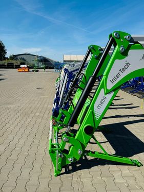 Intertech Frontlader fur alles schlepper/ case/ Valtra/ Sa