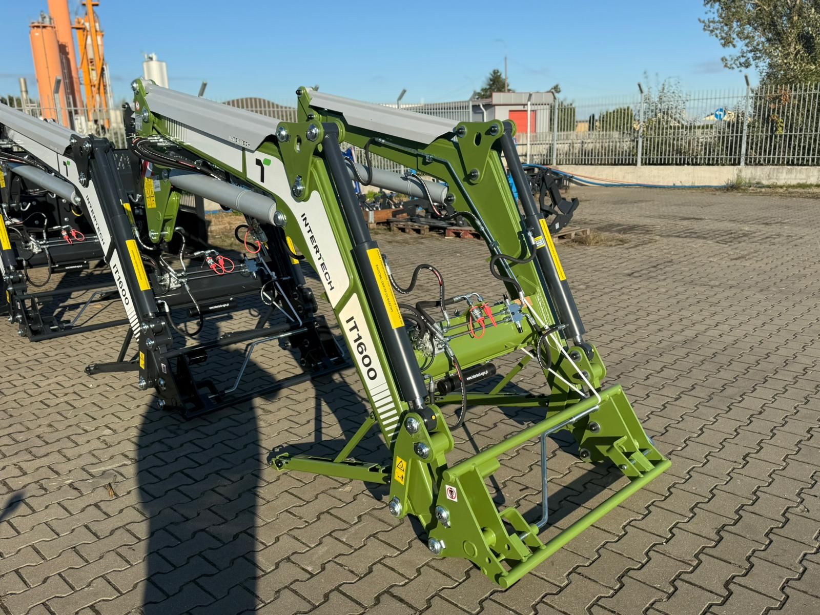 Intertech Frontlader Inter-Tech IT400, Lieferung frei 1