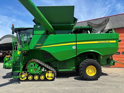John Deere S690 i 3