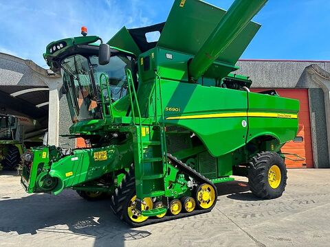 John Deere S690I 3