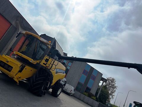 New Holland CR 9080