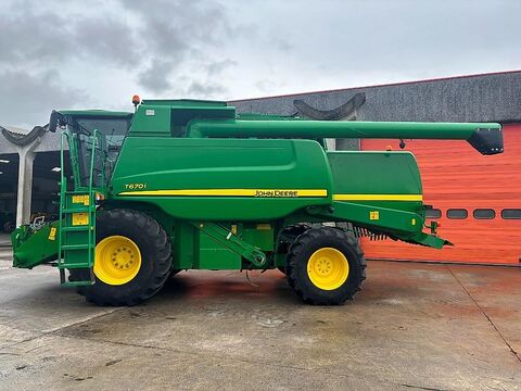 John Deere T670 I