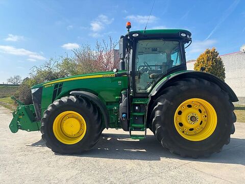 John Deere 8345R 2