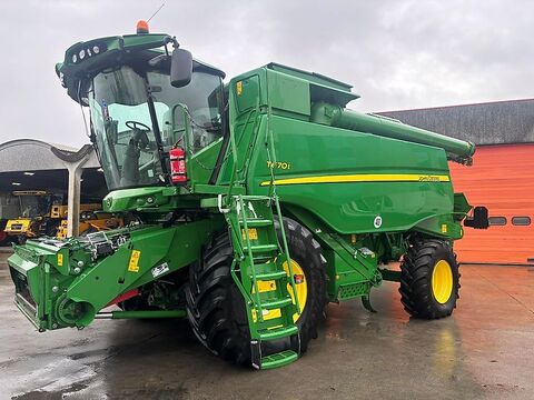 John Deere T670i 2