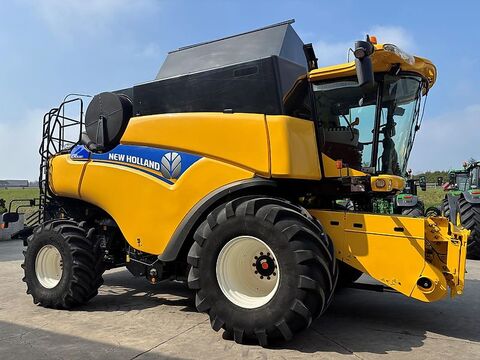 New Holland CR 9080