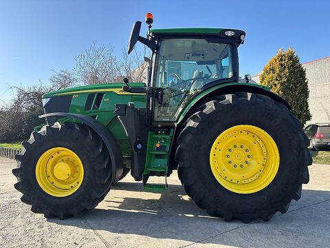 John Deere 6R195 CommandPro 2