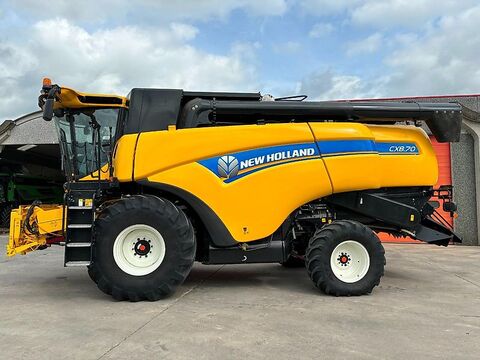 New Holland CX 8.70