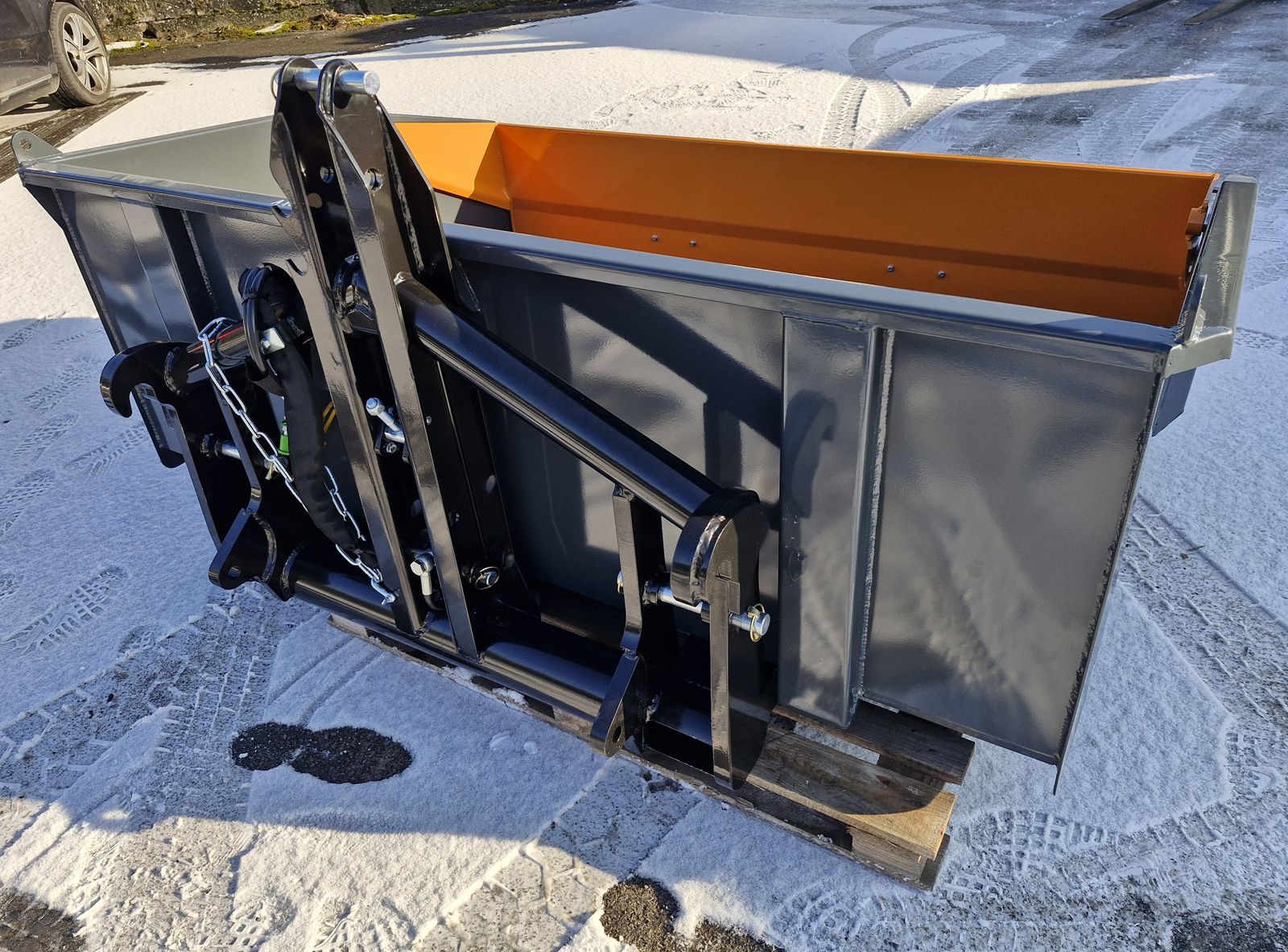 Multi Transporterbox Kippmulde Kippschaufel 2