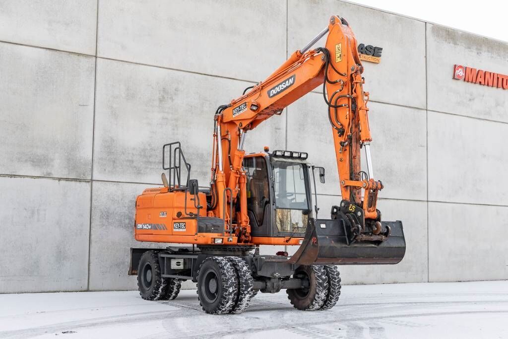 Doosan DX 140 W-3 3