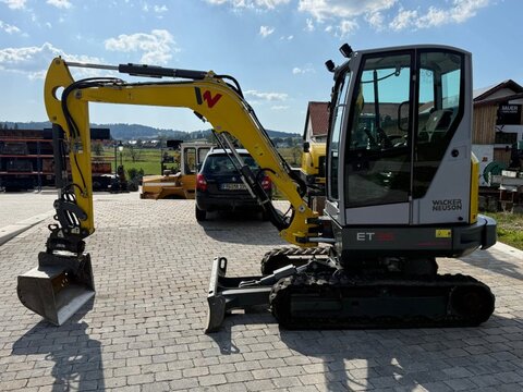Wacker Neuson ET 35 mit Powertilt