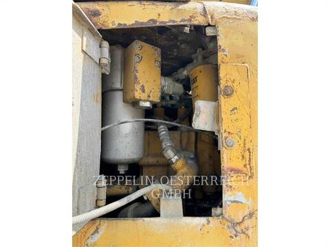 8086-28ffeaaeb77a8cc1d184ca90328d94ec-5923095