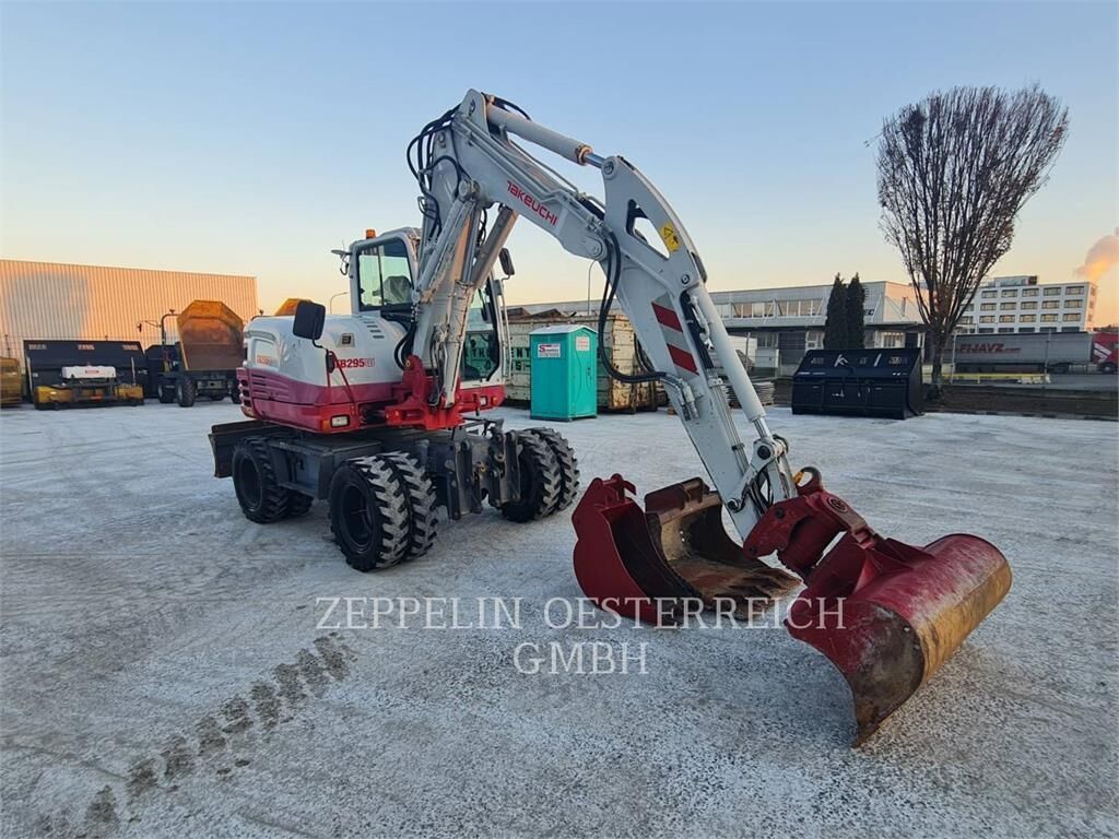 Takeuchi TB295W 2