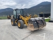 CAT 908M 