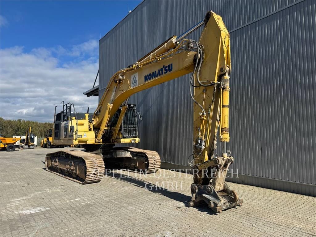 Komatsu PC490LC-10 1