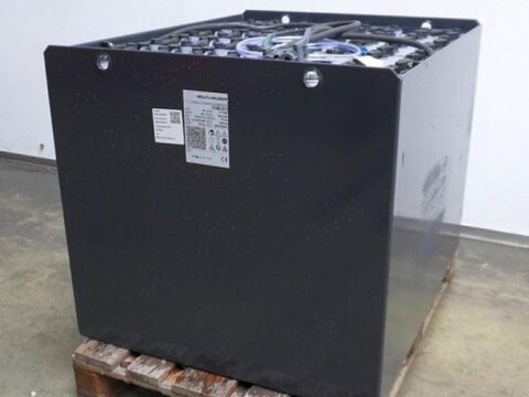 80 Volt 5 PzS 725 Ah 1