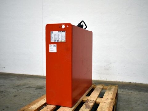 Sonstige 24 Volt 4 PzS 620 Ah