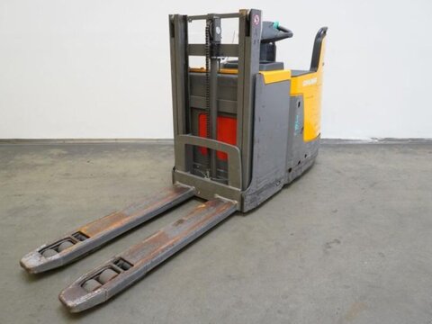 Jungheinrich ERD220 2