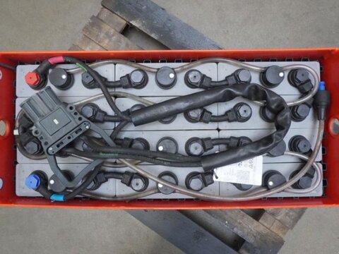 24 Volt 3 PzS 375 Ah 3