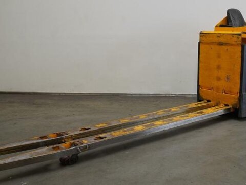 Jungheinrich ESE 430 2