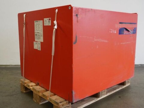 Sonstige 80 Volt 6 PzS 930 Ah