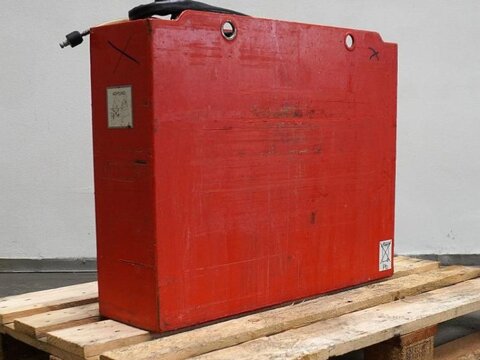 24 Volt 3 PzS 375 Ah 2