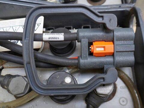 Sonstige 24 Volt 3 PzS 375 Ah