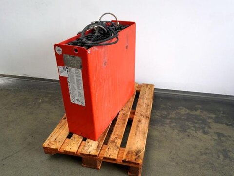 Sonstige 24 Volt 4 PzS 620 Ah