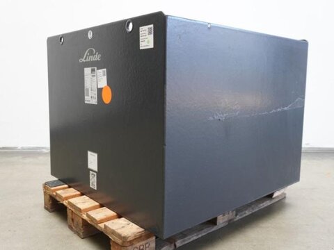 Sonstige 80 Volt 6 PzS 930 Ah