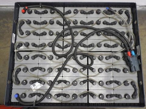80 Volt 5 PzS 775 Ah 3