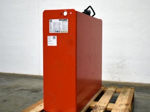 Sonstige 24 Volt 4 PzS 620 Ah