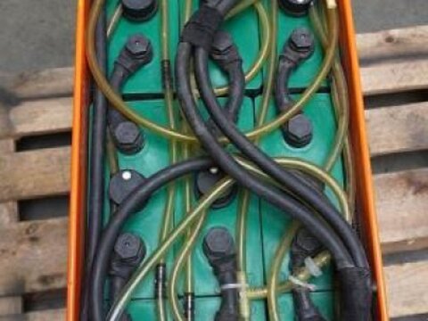 24 Volt 4 PzS 620 Ah 3