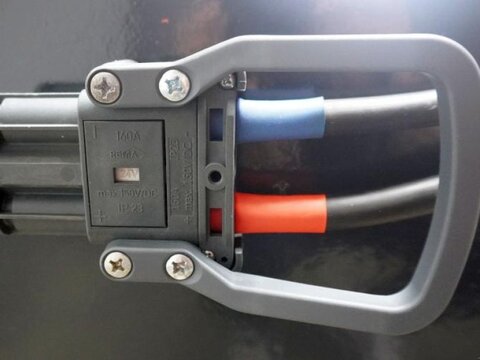 Sonstige 24 Volt 4 PzS 500 Ah