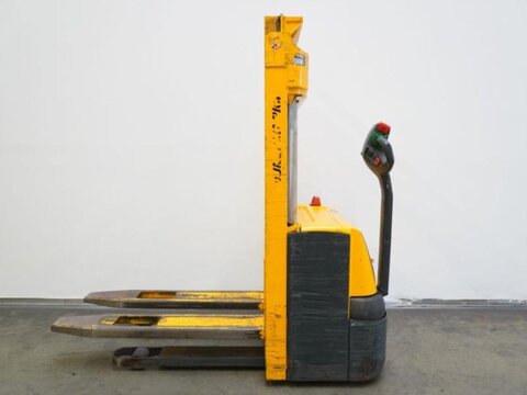 Jungheinrich EJC112 3