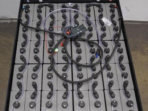 80 Volt 5 PzS 625 Ah 3