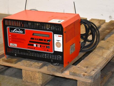 Sonstige intronic B plus 24V/50A