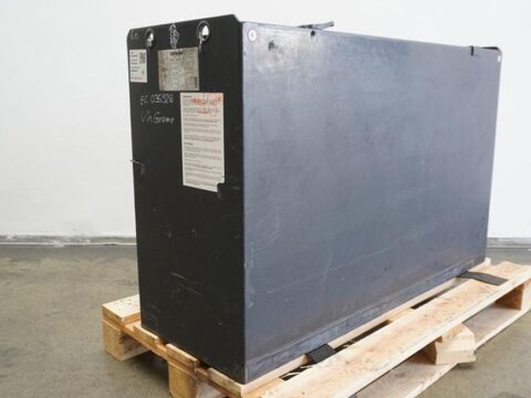 Sonstige 48 Volt 5 PzS 775 Ah