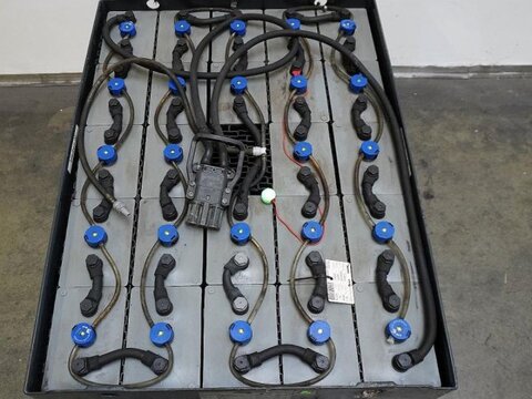 Sonstige 48 Volt 7 PzS 875 Ah