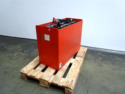 24 Volt 6 PzS 750 Ah 2