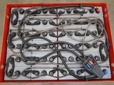 48 Volt 5 PzS 625 Ah 3